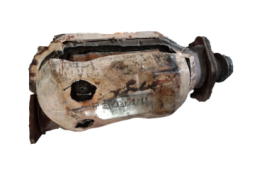 Викуп каталізатора 5719 Марка автомобіля Subaru     Вставка каталізатора Кераміка Тип палива Бензин