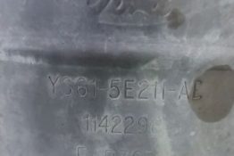 Викуп каталізатора YS61-5E211-AE 1142298/D3C3F Марка автомобіля Ford     Вставка каталізатора Кераміка Тип палива Бензин
