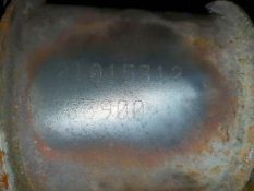 Викуп каталізатора 21015312 Domestic Pre Марка автомобіля General Motors     Вставка каталізатора Кераміка Тип палива Бензин