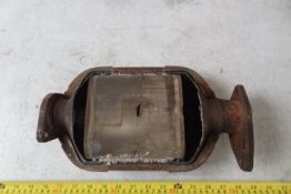 Викуп каталізатора APF06 MADE IN AUSTRALIA Марка автомобіля General Motors     Вставка каталізатора Кераміка Тип палива Бензин