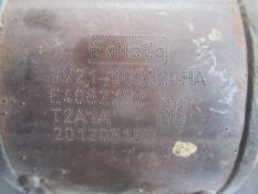 Викуп каталізатора 9V21-5G232-HA HA E4062292 - T2A1A 20120424C FoMoCo Марка автомобіля Ford     Вставка каталізатора Кераміка Тип палива Бензин Каталітична марка FoMoCo