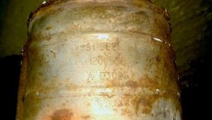 Викуп каталізатора YS61-5E211-BA Марка автомобіля Ford Модель автомобіля Ford Fiesta V - 1.8 TD Courier Van   Вставка каталізатора Кераміка Тип палива Бензин