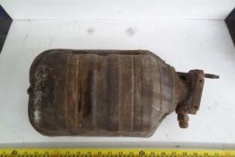 Викуп каталізатора 2L8C-5E212-AA M2318 Марка автомобіля Ford     Вставка каталізатора Кераміка Тип палива Бензин