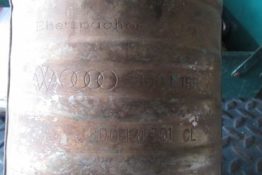 Викуп каталізатора 8D0131701CL 8D0118H  Eberspächer Марка автомобіля Audi|Volkswagen     Вставка каталізатора Кераміка Тип палива Бензин Каталітична марка Eberspächer