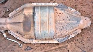 Викуп каталізатора 9W13 5E212 AB Марка автомобіля Ford     Вставка каталізатора Кераміка Тип палива Бензин