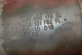 Викуп каталізатора 4D0000178AC 4D0131702FL Марка автомобіля Audi|Volkswagen Модель автомобіля Audi A6 2.5 TDI (C5) 2.5 V6 TDI (4B)   Вставка каталізатора Кераміка Тип палива Бензин