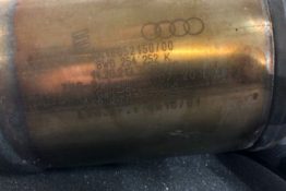 Викуп каталізатора 8W0254252K Марка автомобіля Audi|Volkswagen Модель автомобіля Audi S5 TFSI   Вставка каталізатора Кераміка Тип палива Бензин