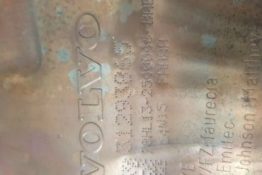 Викуп каталізатора 31293865  Faurecia Марка автомобіля Volvo Модель автомобіля Volvo S60 T5 2.0   Вставка каталізатора Кераміка Тип палива Бензин Каталітична марка Faurecia