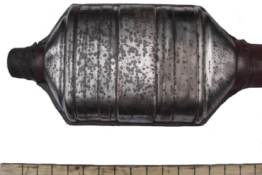 Викуп каталізатора C 28 112799433000 Eberspächer Марка автомобіля Renault Модель автомобіля Renault Laguna 2.0   Вставка каталізатора Кераміка Тип палива Бензин Каталітична марка Eberspächer