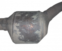 Викуп каталізатора C 167  Eberspächer Марка автомобіля Renault Модель автомобіля Renault Logan   Вставка каталізатора Кераміка Тип палива Бензин Каталітична марка Eberspächer