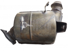 Викуп каталізатора 208A02717R HMLGT3891R Eberspächer Марка автомобіля Renault     Вставка каталізатора Кераміка Тип палива Бензин Каталітична марка Eberspächer