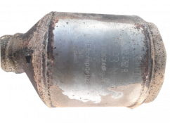 Викуп каталізатора C 293 8200445971 / 112760730000 Eberspächer Марка автомобіля Renault     Вставка каталізатора Кераміка Тип палива Бензин Каталітична марка Eberspächer