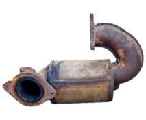 Викуп каталізатора 8200164940B H8200162172 Марка автомобіля Renault   Рік автомобіля 2003 Вставка каталізатора Кераміка Тип палива Бензин