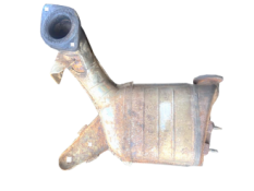 Викуп каталізатора 8200747076 H8200389563 Марка автомобіля Renault Модель автомобіля Renault Laguna II - 1.9 DCi (85 kw / 116 hp) Рік автомобіля 2001 Вставка каталізатора Кераміка Тип палива Бензин