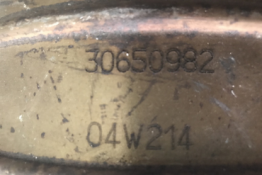 Викуп каталізатора 30650982 Марка автомобіля Volvo     Вставка каталізатора Кераміка Тип палива Бензин