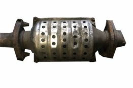 Викуп каталізатора Q01 Марка автомобіля Toyota     Вставка каталізатора Металеві Тип палива Бензин