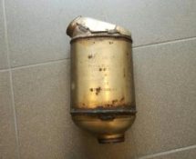 Викуп каталізатора 7510682 2988321002 / 8321002 Zeuna Starker Марка автомобіля BMW Модель автомобіля BMW 3 Series E46 - 316i