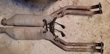 Викуп каталізатора 1711661 2236016014 Zeuna Starker Марка автомобіля BMW Модель автомобіля BMW 7 Series E32 - 750i   Вставка каталізатора Кераміка Тип палива Бензин Каталітична марка Zeuna Starker