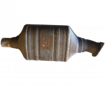 Викуп каталізатора 30811871 Марка автомобіля Volvo     Вставка каталізатора Кераміка Тип палива Бензин