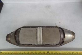 Викуп каталізатора 1728360 (91)  Eberspächer Марка автомобіля BMW Модель автомобіля BMW 3 Series   Вставка каталізатора Кераміка Тип палива Бензин Каталітична марка Eberspächer