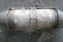 Викуп каталізатора 1728360 (93)  Eberspächer Марка автомобіля BMW Модель автомобіля BMW 3 Series   Вставка каталізатора Кераміка Тип палива Бензин Каталітична марка Eberspächer