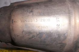 Викуп каталізатора 1728358 (95)  Eberspächer Марка автомобіля BMW     Вставка каталізатора Кераміка Тип палива Бензин Каталітична марка Eberspächer