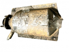 Викуп каталізатора 3547564 3547564-1 Марка автомобіля Volvo     Вставка каталізатора Кераміка Тип палива Бензин