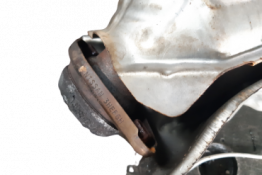 Викуп каталізатора 3HE--- Series 3HEADU / 3HEBKK / 3HEFGH Марка автомобіля Nissan     Вставка каталізатора Кераміка Тип палива Бензин