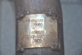 Викуп каталізатора CAT141R 220686 / 2208556004 Arvin Meritor Марка автомобіля Ferrari Модель автомобіля Ferrari 599 GTB Fiorano|Ferrari 599 GTB   Вставка каталізатора Металеві Тип палива Бензин Каталітична марка Arvin Meritor