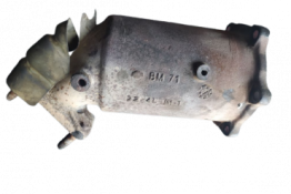 Викуп каталізатора BM71 Марка автомобіля Nissan     Вставка каталізатора Кераміка Тип палива Бензин