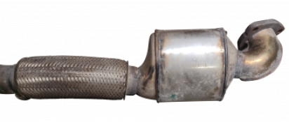 Викуп каталізатора VS20493014 NJ / 02W31 Марка автомобіля Volvo     Вставка каталізатора Кераміка Тип палива Бензин