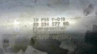 Викуп каталізатора TR PSA F019 9659458180 Eberspächer Марка автомобіля Citroën|Peugeot Модель автомобіля Citroën C5 2.2 HDI|Citroën C6 2.2 HDI|Citroën C8 2.2 HDi|Peugeot 407 2.2 (125 kw) Рік автомобіля 2008|2009 Вставка каталізатора Сажовий фільтр (DPF) Тип палива Дизель Каталітична марка Eberspächer