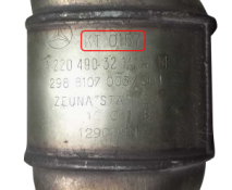 Викуп каталізатора KT 0157 A2104909714 / A220490321413 Zeuna Starker Марка автомобіля Mercedes Benz Модель автомобіля Mercedes Benz S-Class W220 5.0 Рік автомобіля 2002 Вставка каталізатора Кераміка Тип палива Бензин Каталітична марка Zeuna Starker