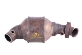 Викуп каталізатора KT A020 A2094901714 / A2094901814 Zeuna Starker Марка автомобіля Mercedes Benz     Вставка каталізатора Кераміка Тип палива Бензин Каталітична марка Zeuna Starker