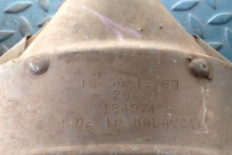 Викуп каталізатора 18450-16760  AC Марка автомобіля Toyota     Вставка каталізатора Кераміка Тип палива Бензин Каталітична марка AC