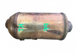 Викуп каталізатора KT 1269 (CERAMIC) DPF : PF 0044 Марка автомобіля Mercedes Benz   Рік автомобіля 2014 Вставка каталізатора Кераміка Тип палива Бензин