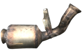 Викуп каталізатора KT 1145 A2104901036 Марка автомобіля Mercedes Benz Модель автомобіля Mercedes Benz E-Class W210 - 2.2 CDI   Вставка каталізатора Кераміка Тип палива Бензин