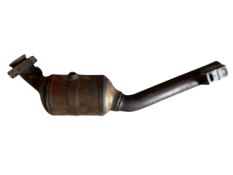 Викуп каталізатора A2114906114 Марка автомобіля Mercedes Benz     Вставка каталізатора Кераміка Тип палива Бензин