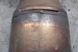 Викуп каталізатора KT 0260 A2114904136 / A9604904081 Марка автомобіля Mercedes Benz     Вставка каталізатора Кераміка Тип палива Бензин