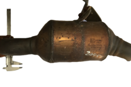 Викуп каталізатора KT 0321 A2014900556 / A1724900114 Марка автомобіля Mercedes Benz     Вставка каталізатора Кераміка Тип палива Бензин