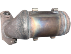 Викуп каталізатора 0V110 Марка автомобіля Toyota Модель автомобіля Toyota RAV4 2.5L Рік автомобіля 2015 Вставка каталізатора Кераміка Тип палива Бензин