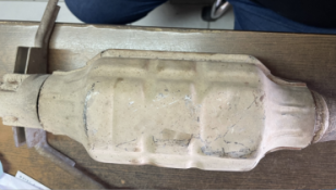 Викуп каталізатора B34M Марка автомобіля Mazda     Вставка каталізатора Кераміка Тип палива Бензин