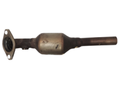 Викуп каталізатора NJ1 Марка автомобіля Toyota Модель автомобіля Toyota Yaris III - 1.5 Hybrid Рік автомобіля 2011|2012|2013|2014|2015|2016|2017 Вставка каталізатора Кераміка Тип палива Бензин