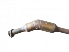 Викуп каталізатора KAT 128 Small Brick : JL5152 Eberspächer Марка автомобіля Land Rover   Рік автомобіля 2019 Вставка каталізатора Кераміка Тип палива Бензин Каталітична марка Eberspächer