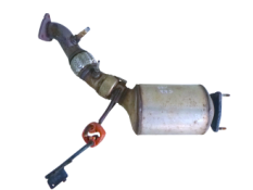 Викуп каталізатора BH42-5E212-AA / KAT 105 Марка автомобіля Land Rover Модель автомобіля Land Rover Range Rover Vogue 4.4 D (L322)   Вставка каталізатора Кераміка Тип палива Бензин