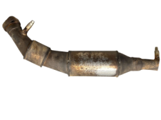 Викуп каталізатора 7505360 1830 7505360.9 GB Марка автомобіля Land Rover Модель автомобіля Land Rover Range Rover Vogue 4.4 V8 (L322)   Вставка каталізатора Кераміка Тип палива Бензин