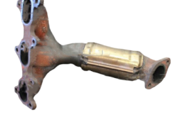 Викуп каталізатора R8SS04 Марка автомобіля Hyundai|Kia Модель автомобіля Hyundai Coupe 2.7|Hyundai Trajet 2.7|Hyundai Santa Fe I - 2.7   Вставка каталізатора Кераміка Тип палива Бензин