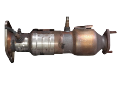 Викуп каталізатора U2BAC0 Марка автомобіля Hyundai|Kia Модель автомобіля Hyundai Veloster   Вставка каталізатора Кераміка Тип палива Бензин