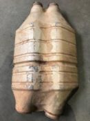 Викуп каталізатора KT 0014 1294900814 Eberspächer Марка автомобіля Mercedes Benz Модель автомобіля Mercedes Benz SL-Class 300   Вставка каталізатора Кераміка Тип палива Бензин Каталітична марка Eberspächer