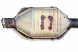 Викуп каталізатора KA 77 KBA 16568 / TYP KA77 / 9118352 Walker Марка автомобіля Walker     Вставка каталізатора Кераміка Тип палива Бензин Каталітична марка Walker